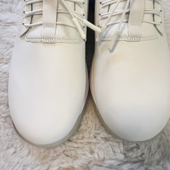 Clovers Sz 12 NWOB - Picture 3 of 6